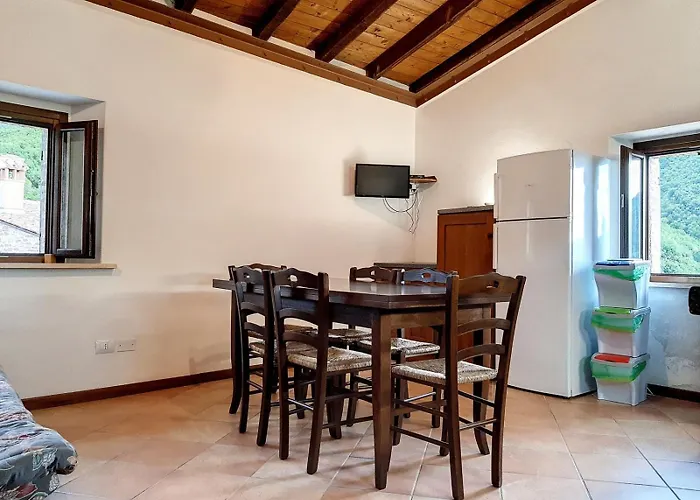 Giove By Ospitaci * Valtopina